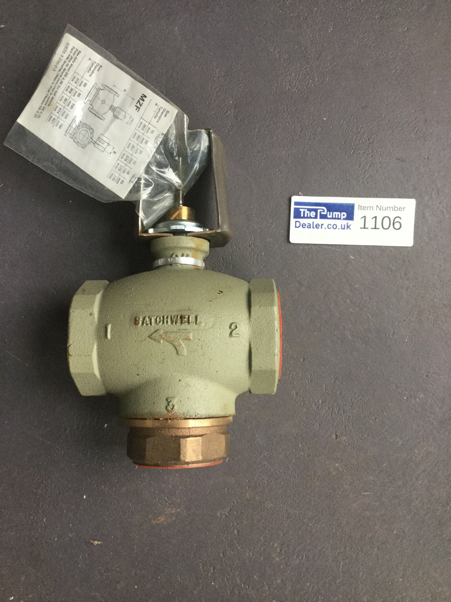 Satchwell Schneider MZ 3651 3 way linear 2" Hot Water Valve Bronze #1106