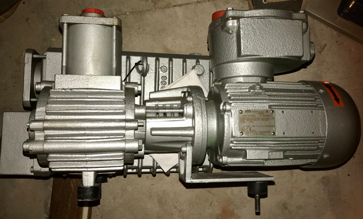 Busch R5 RE 0016 rotary vane vacuum Pump 415v #2027
