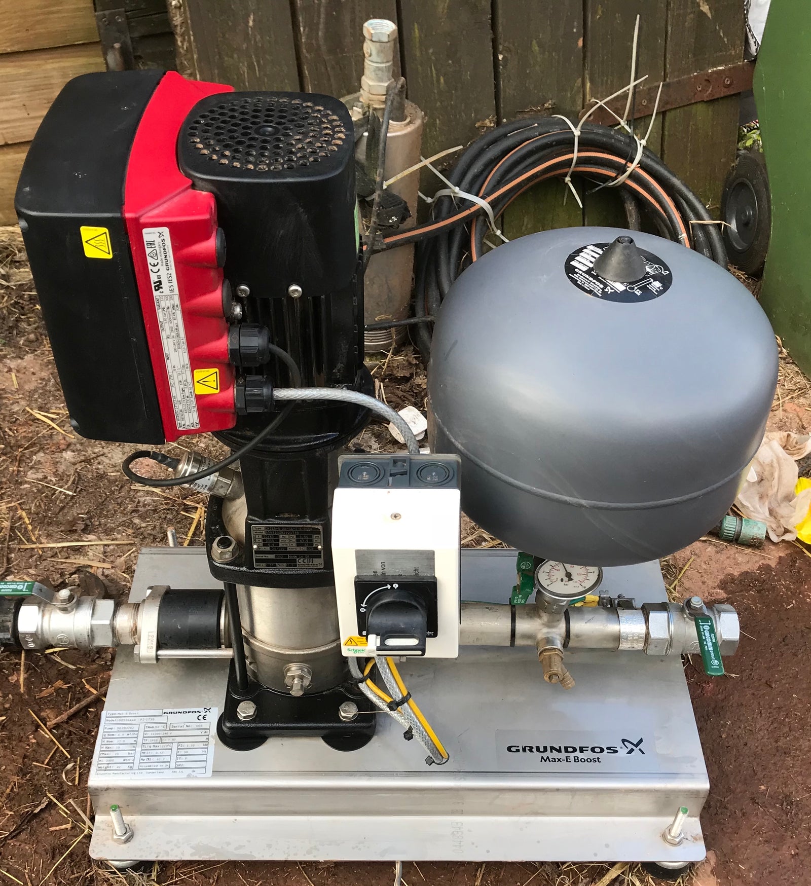 Grundfos Max-E Boost 5.0 Bar Pressure Booster Pump Set 240V 98536448 #1664
