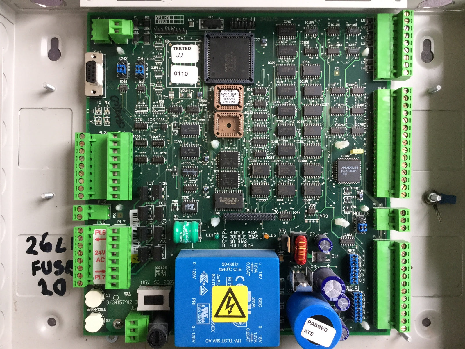 SATCHWELL SCHNEIDER UNC 532 Bas 2800+ Outstation CONTROLLER #811 0579-1-862