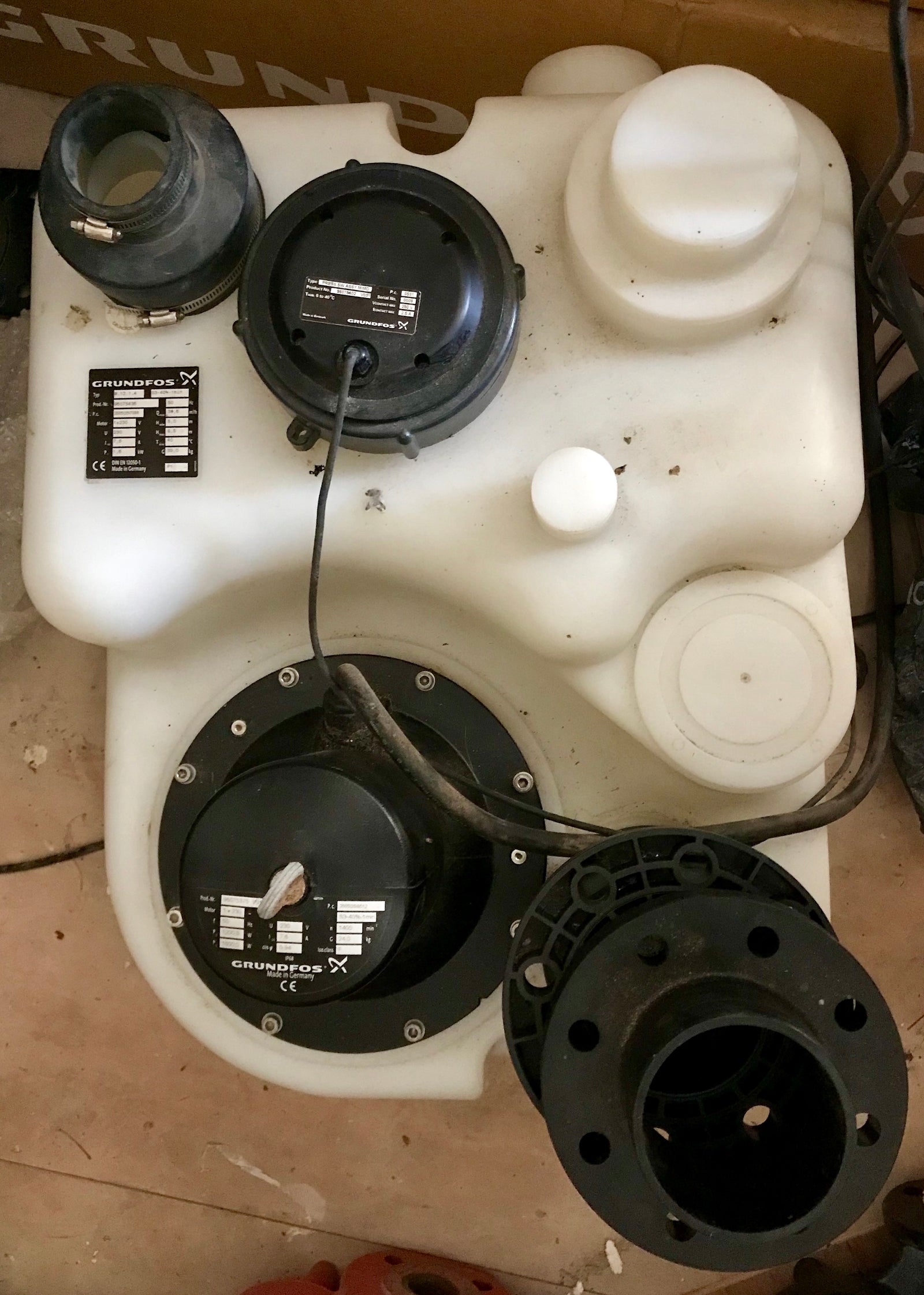 Grundfos M.12.1.4 96075436 lifting station Waste water Pump Drain Sewage saniflo #1692