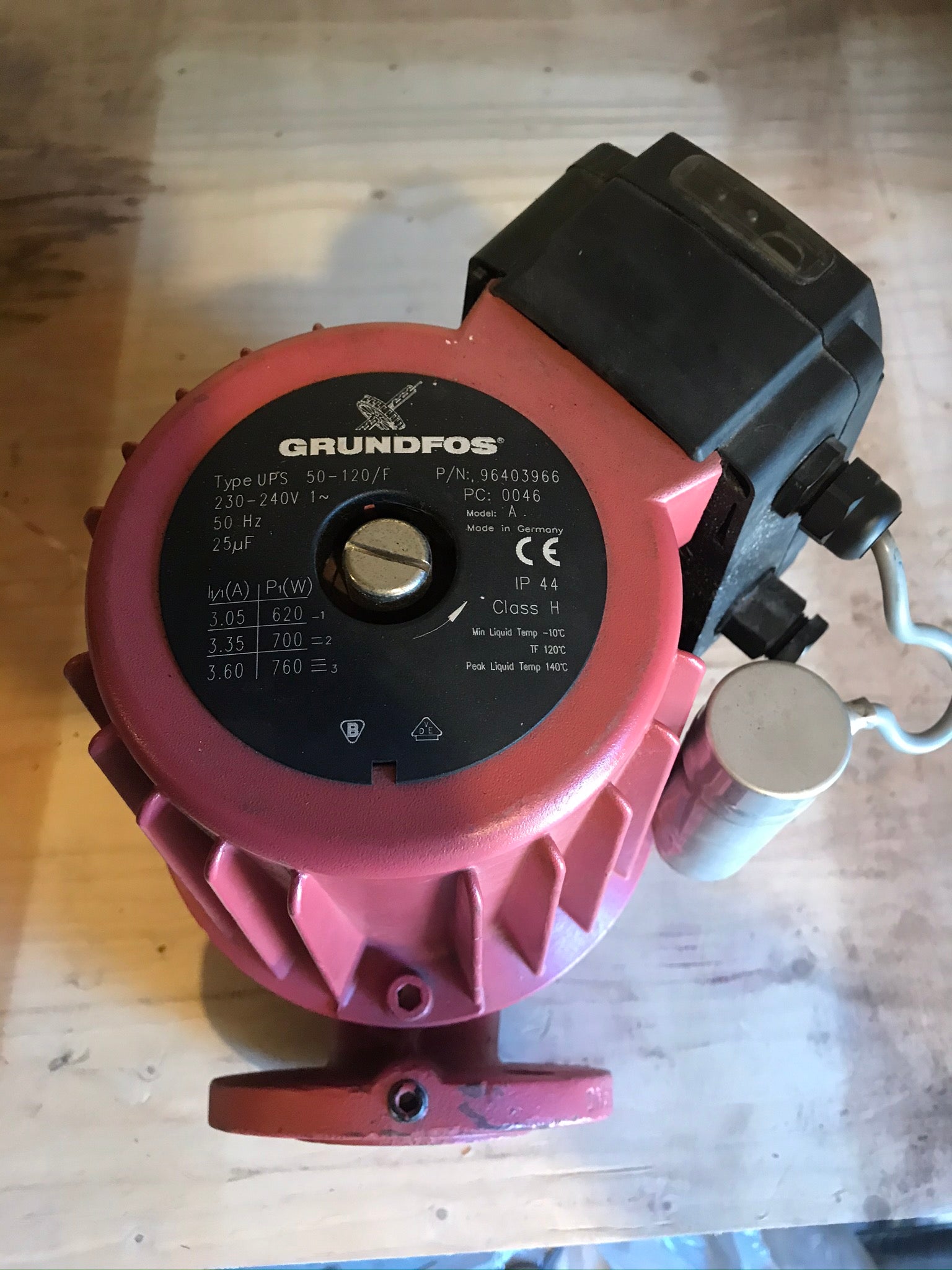 Grundfos UPS 50-120 F circulator Pump 96403966 96402101 240v #3971