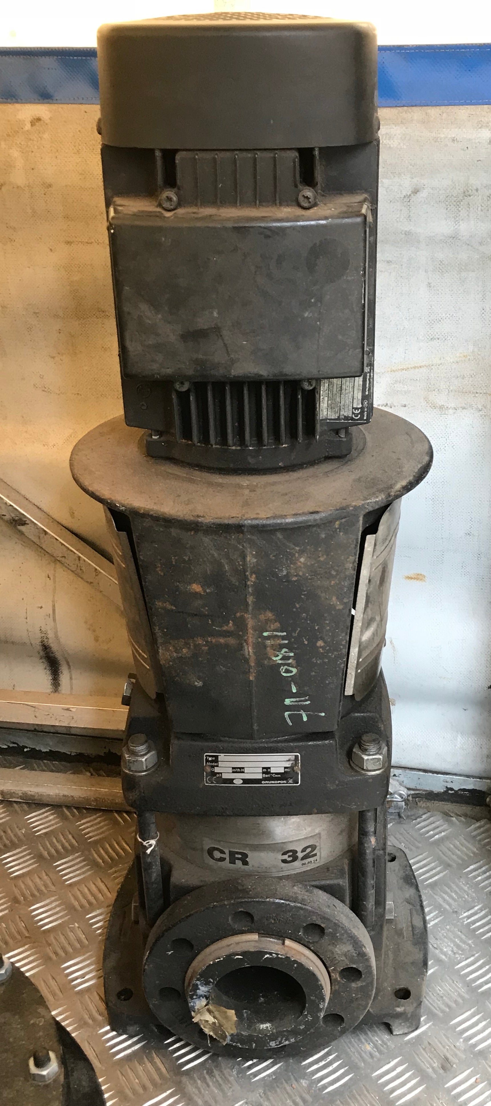 Grundfos CR 32-1-1 A-F-A-V-EUUV 415v dn65 vertical multistage pump 96423927 #1474