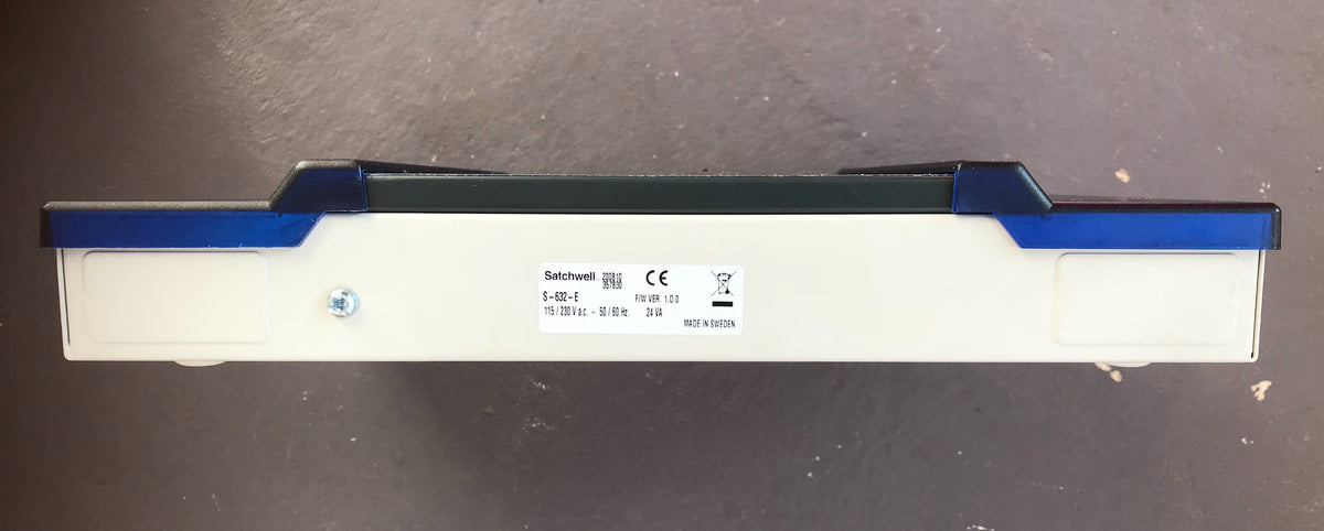 SATCHWELL SCHNEIDER UNC 632 E SIGMA HVAC UNIVERSAL NETWORK CONTROLLER #973