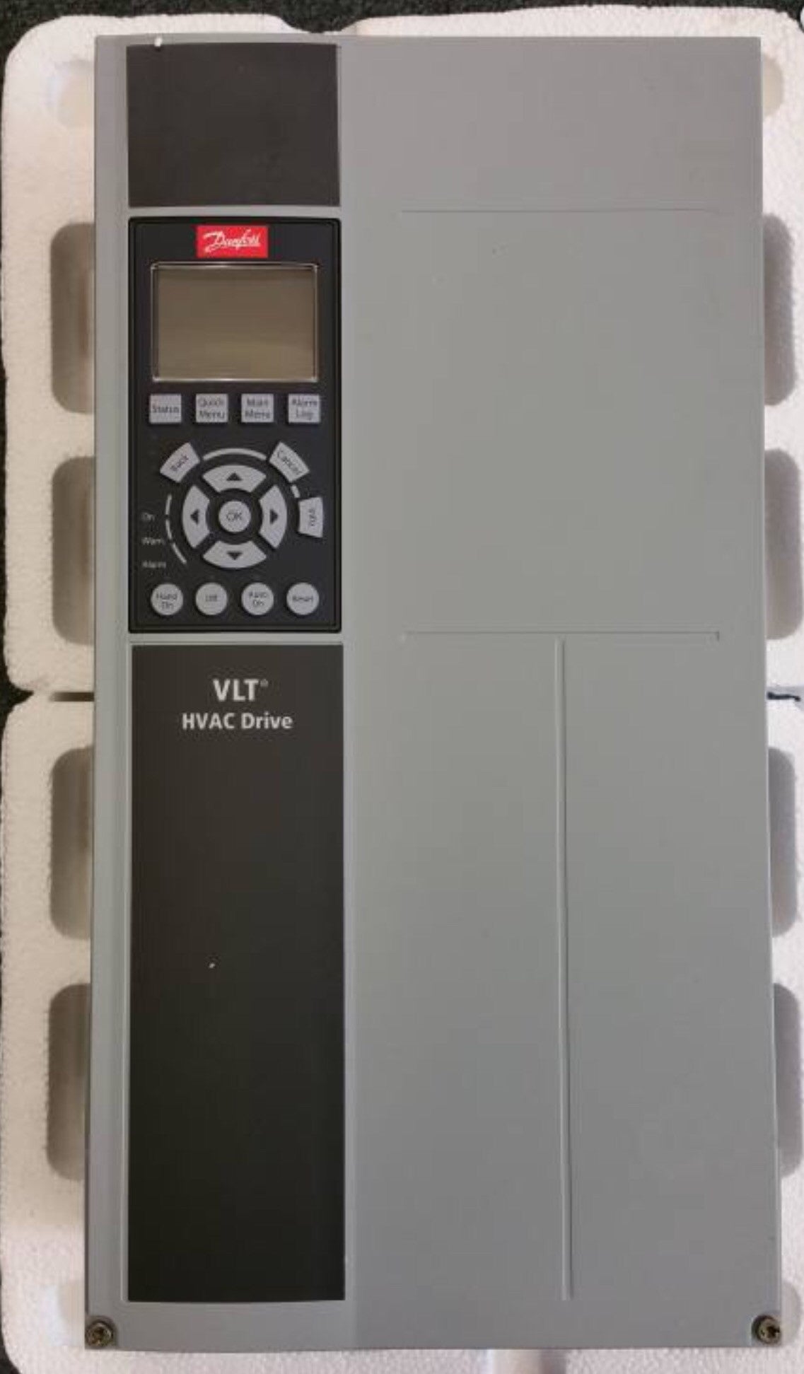 Danfoss VLT FC-102 3 KW HVAC Variable Speed Drive Inverter 131B9298 3 PHASE IN #149