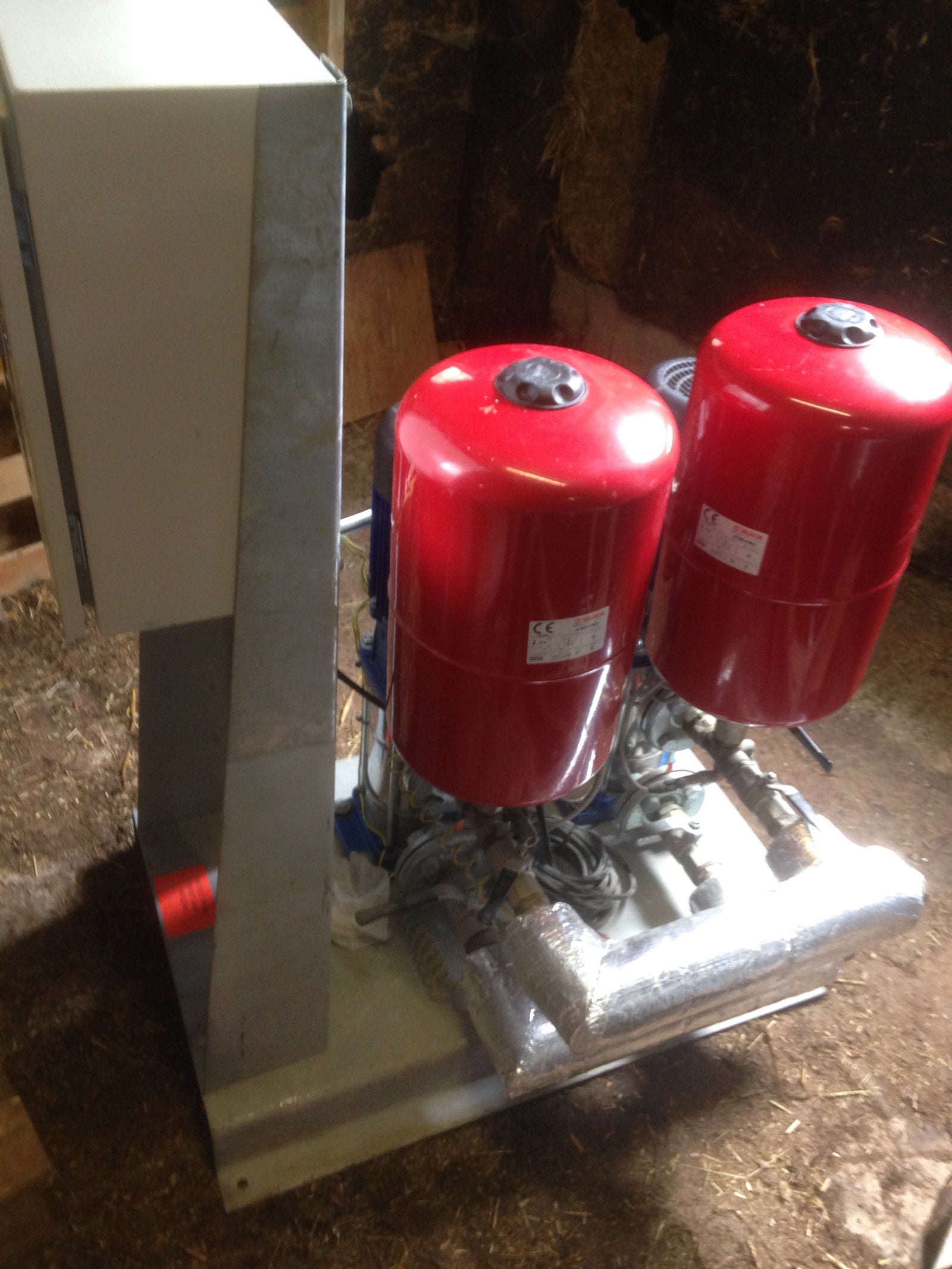 Lowara Teknospeed GTKS 5SV08 R011T 2.2kw Twin Pressure Booster pump Set 240v