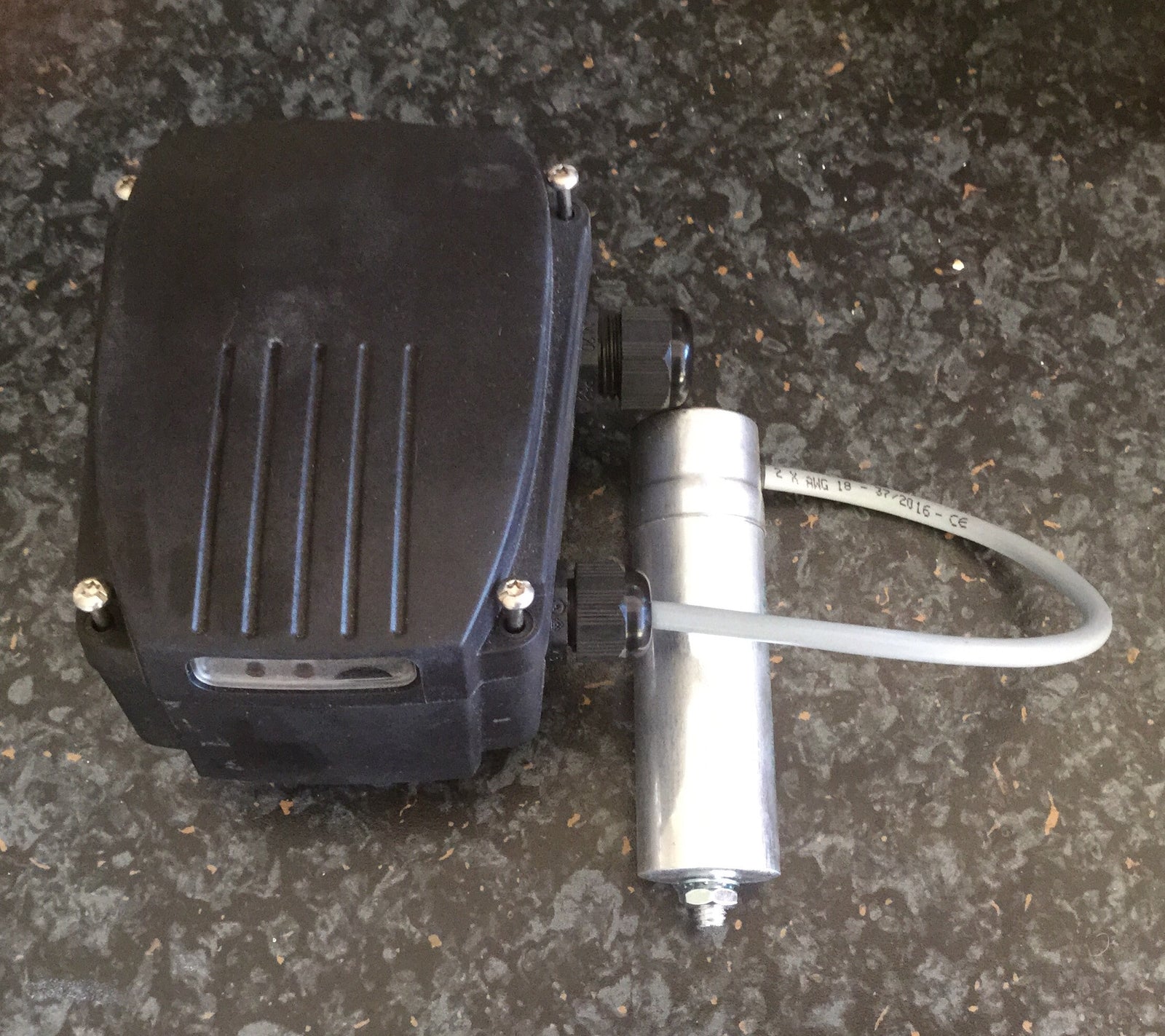 96405859 Grundfos UMC/D 65-60, UPC/D 50-120, UPS/D 50-60/4, 65-60/4 Replacement Terminal Box 240V 20uf #246